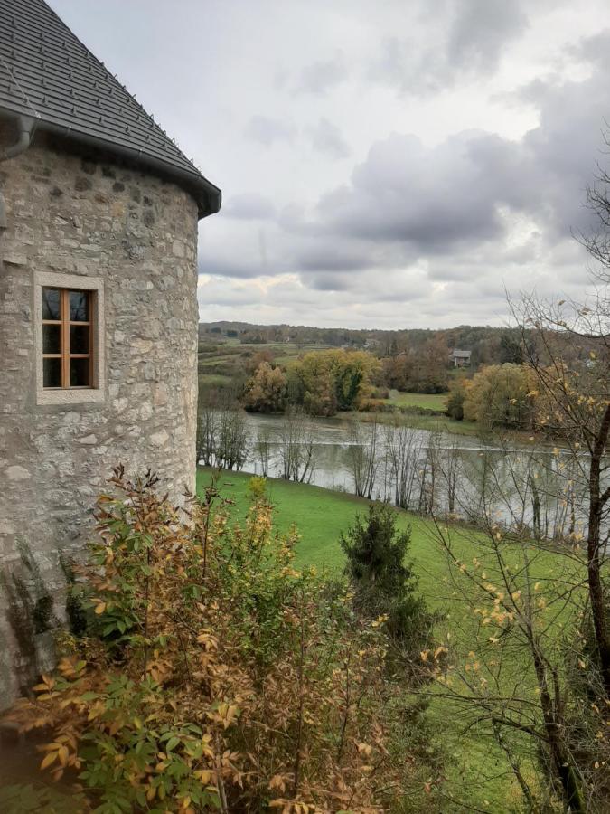 Vinica Castle Hotell Exteriör bild