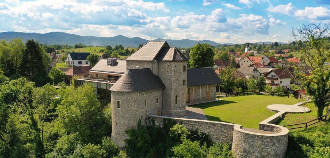Vinica Castle Hotell Exteriör bild