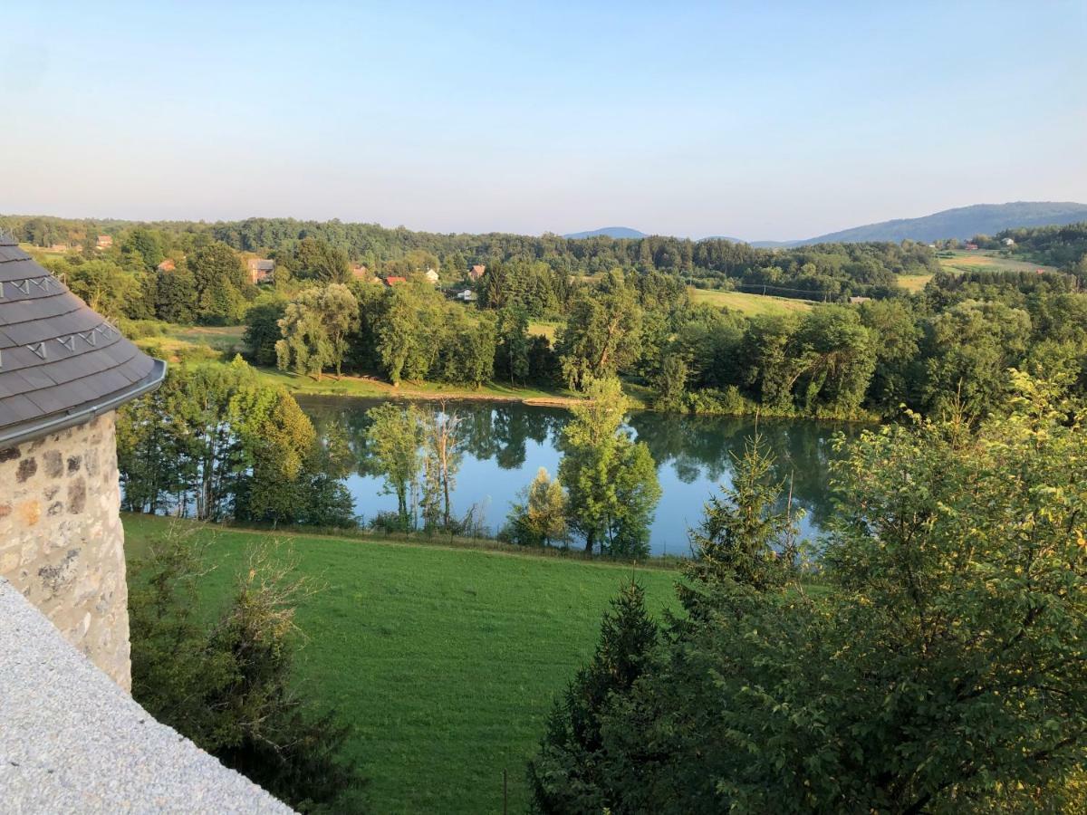 Vinica Castle Hotell Exteriör bild